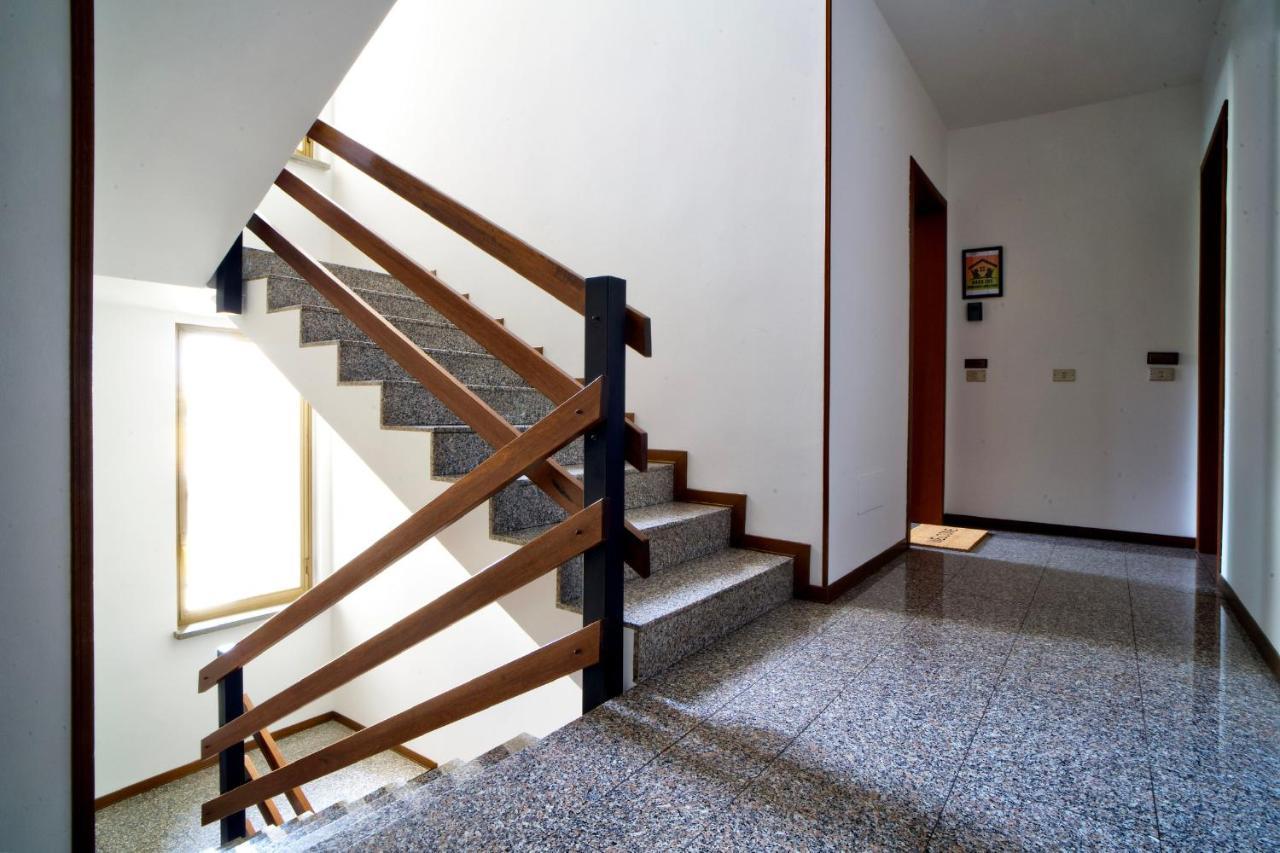 Casa Zoe Apartment Free Parking,Self Check In & Free Wi Fi Parma Bagian luar foto